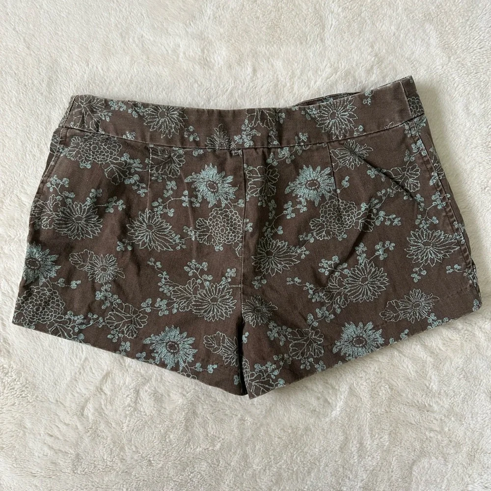 J.Crew Women’s Preloved Vintage Brown Floral Chino Shorts, Size 8 - Picture 2 of 6